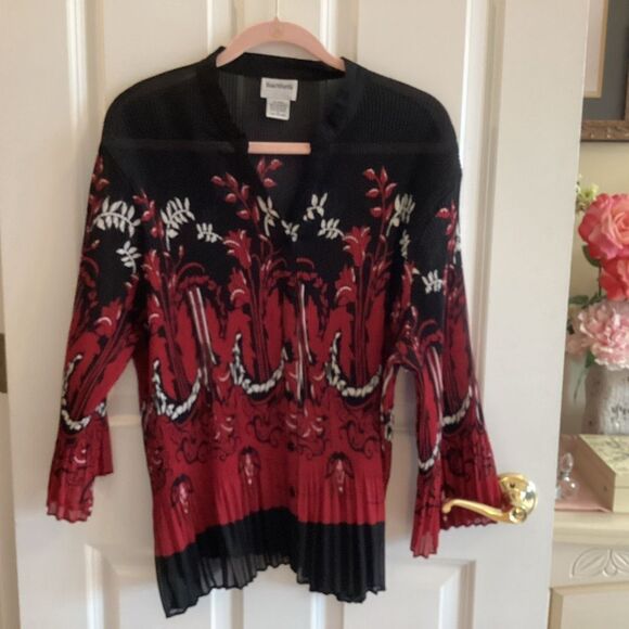 EUC Bon Worth Brand Black and Red Flora Crepe Blouse Size M - Picture 2 of 9